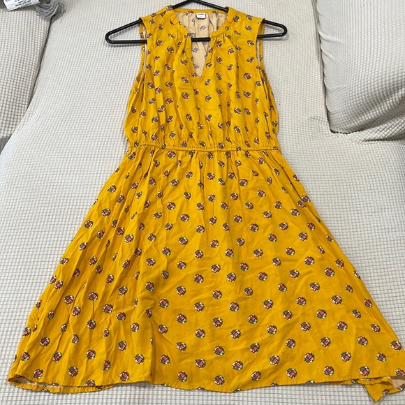 Beautiful Oldnavy dress - Picture 1 of 3